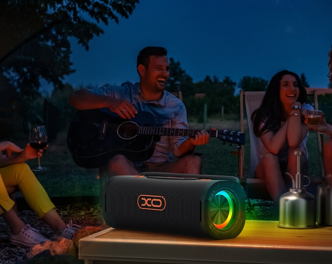 Boxă wireless portabilă dinamică RGB pentru exterior XO F76