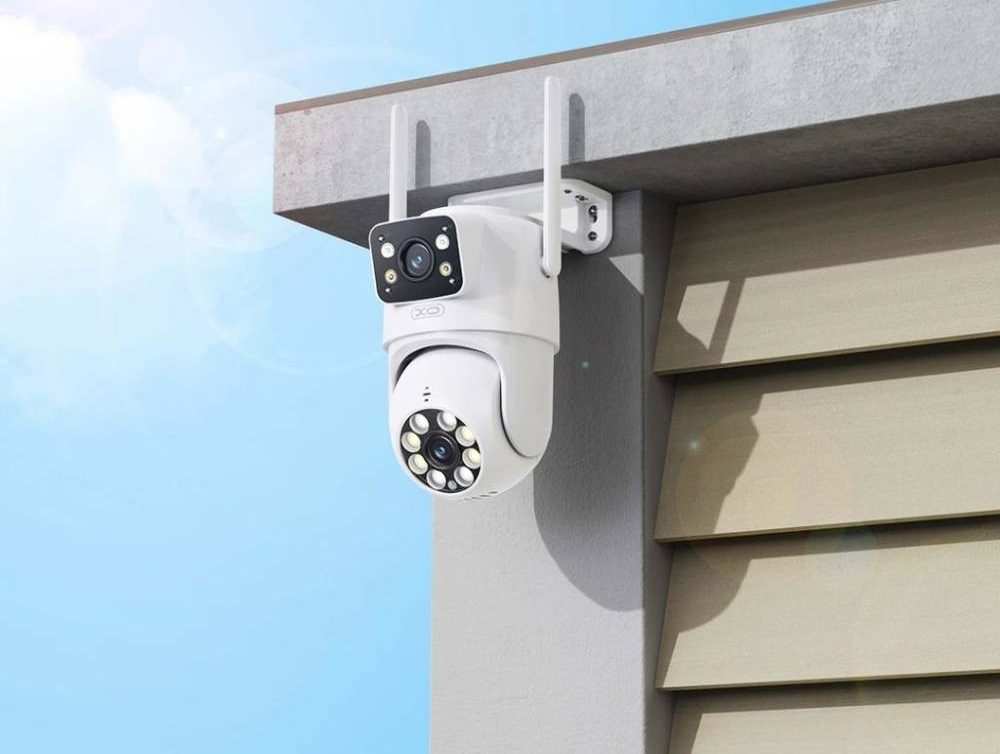 XO CR06 Star 400W Pixel Dual Screen Outdoor Dome Camera2.4G Wireless WiFi Bluetooth with Internet W