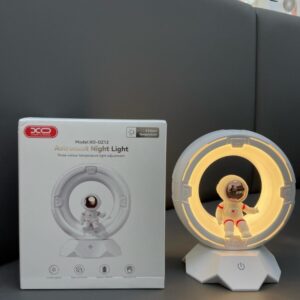 XO OZ12 Spaceman Tri-color Night Light Pat Light 1200mAh White