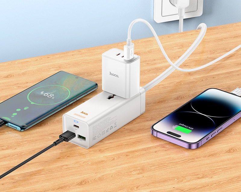 Hoco AC9A Talent PD30W(1C2A with 1 socket) desktop charger(EU) white