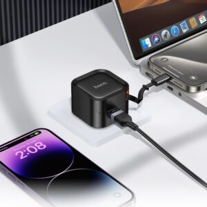 Hoco C154A Changer PD20W+QC3.0 charger with telescopic cable(EU) black