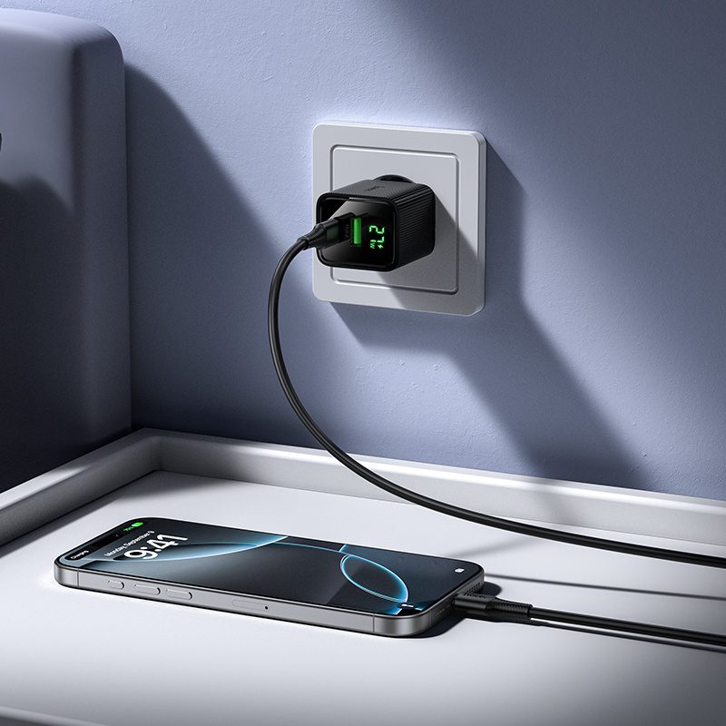 Hoco CS84A Excellent PD30W+QC3.0 charger with digital display(EU) black