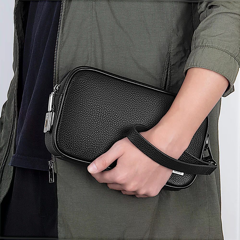Wiwu Master Genuine Leather Fingerprint Lock Pouch Black