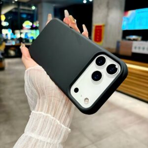 Silicone Case With Microfiber IP 17 PRO Black
